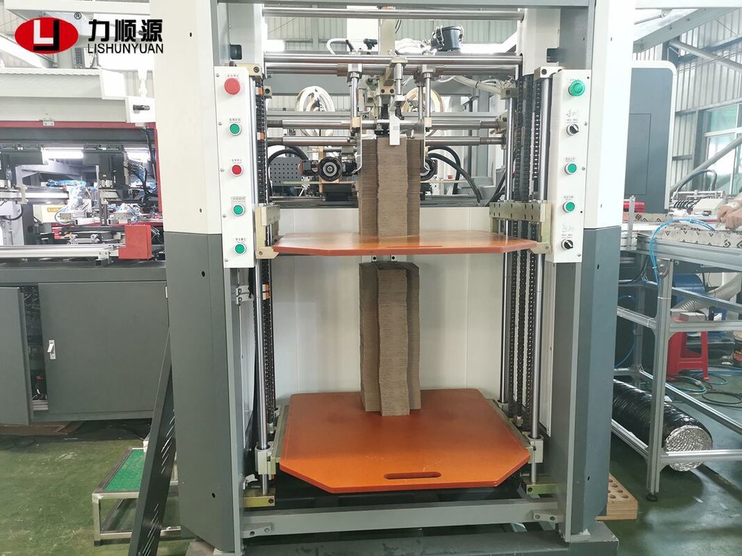 आभूषण बॉक्स जूता बॉक्स कॉस्मेटिक बॉक्स के लिए पूरी तरह से स्वचालित कोने सुदृढीकरण मशीन