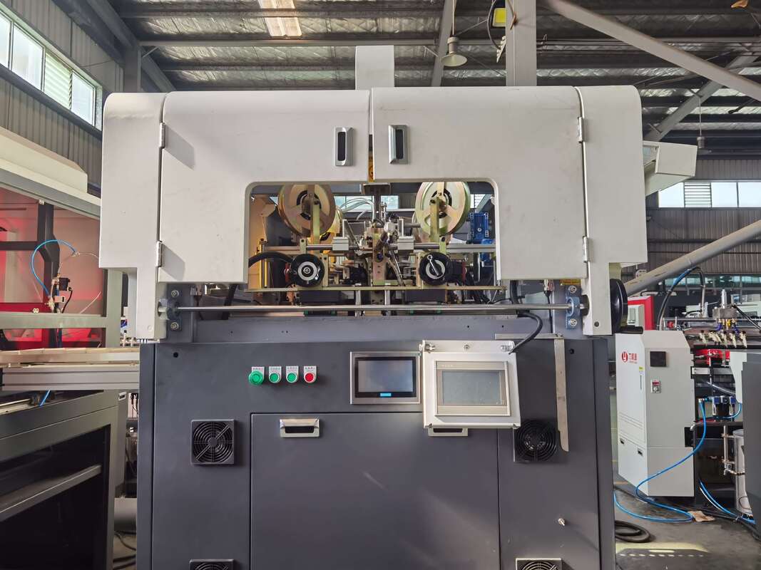 आभूषण बॉक्स जूता बॉक्स कॉस्मेटिक बॉक्स के लिए पूरी तरह से स्वचालित कोने सुदृढीकरण मशीन