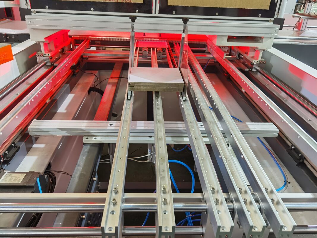 स्वचालित पोजिशनिंग मशीन गति 35 से 45 पीसी प्रति मिनट उत्पादन के लिए डिज़ाइन किया गया